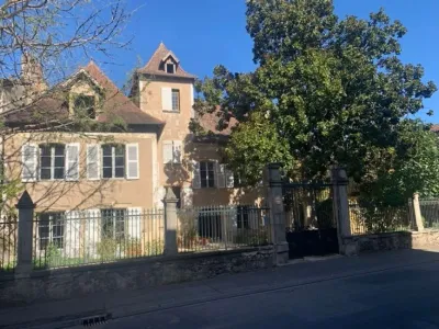 Особняк Продажа 46400 SAINT-CERE FR