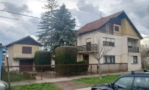 Будинок Продажа  21470 Bački Petrovac RS